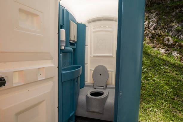 Best Portable restroom trailer rental  in Highland Lakes, NJ